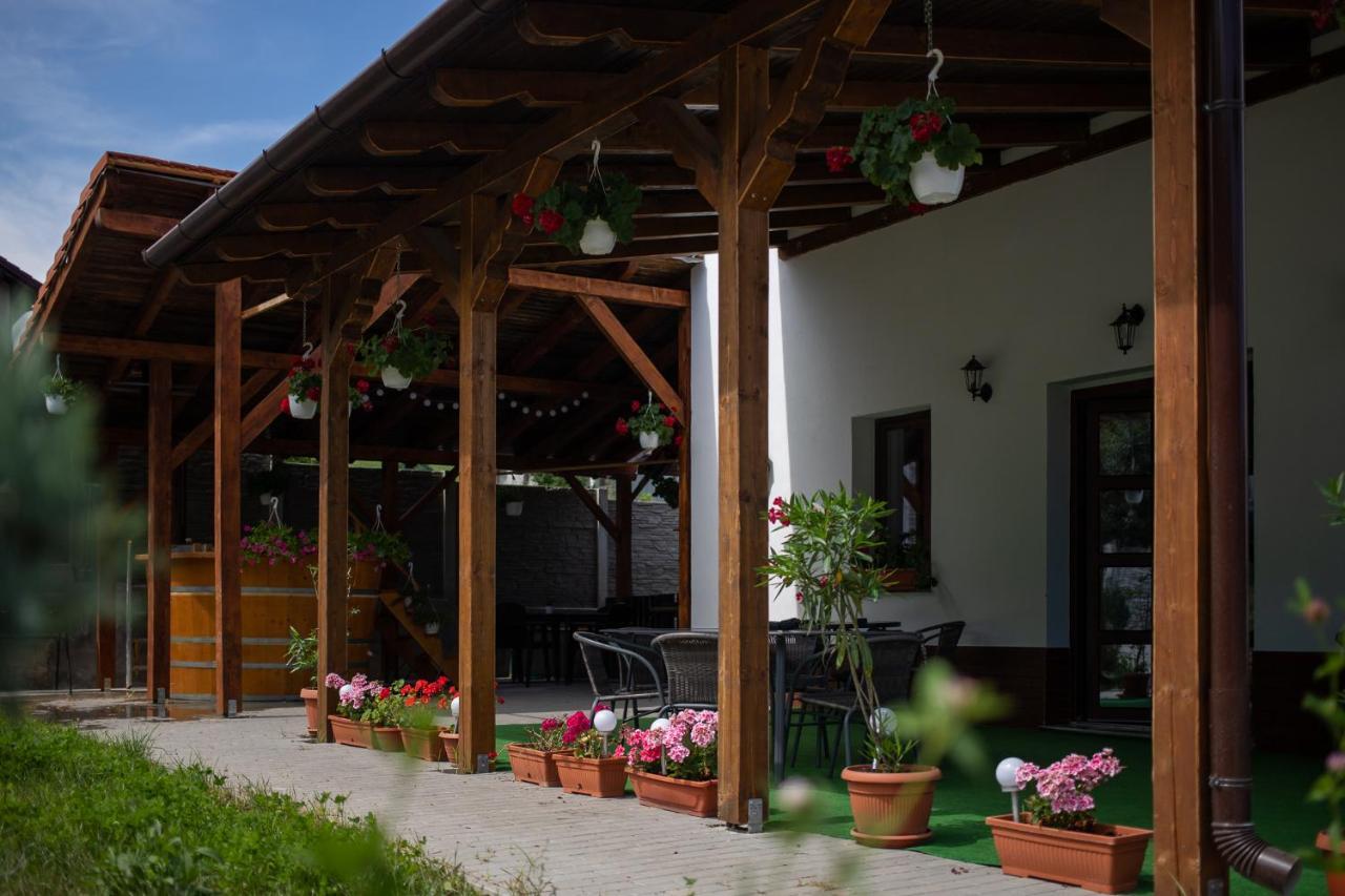 Vilafrancisca10 Alba Iulia Exterior foto